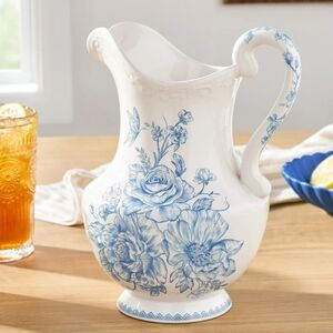 New The Pioneer Woman Stoneware  Agatha Blue 2 Qt Pitcher